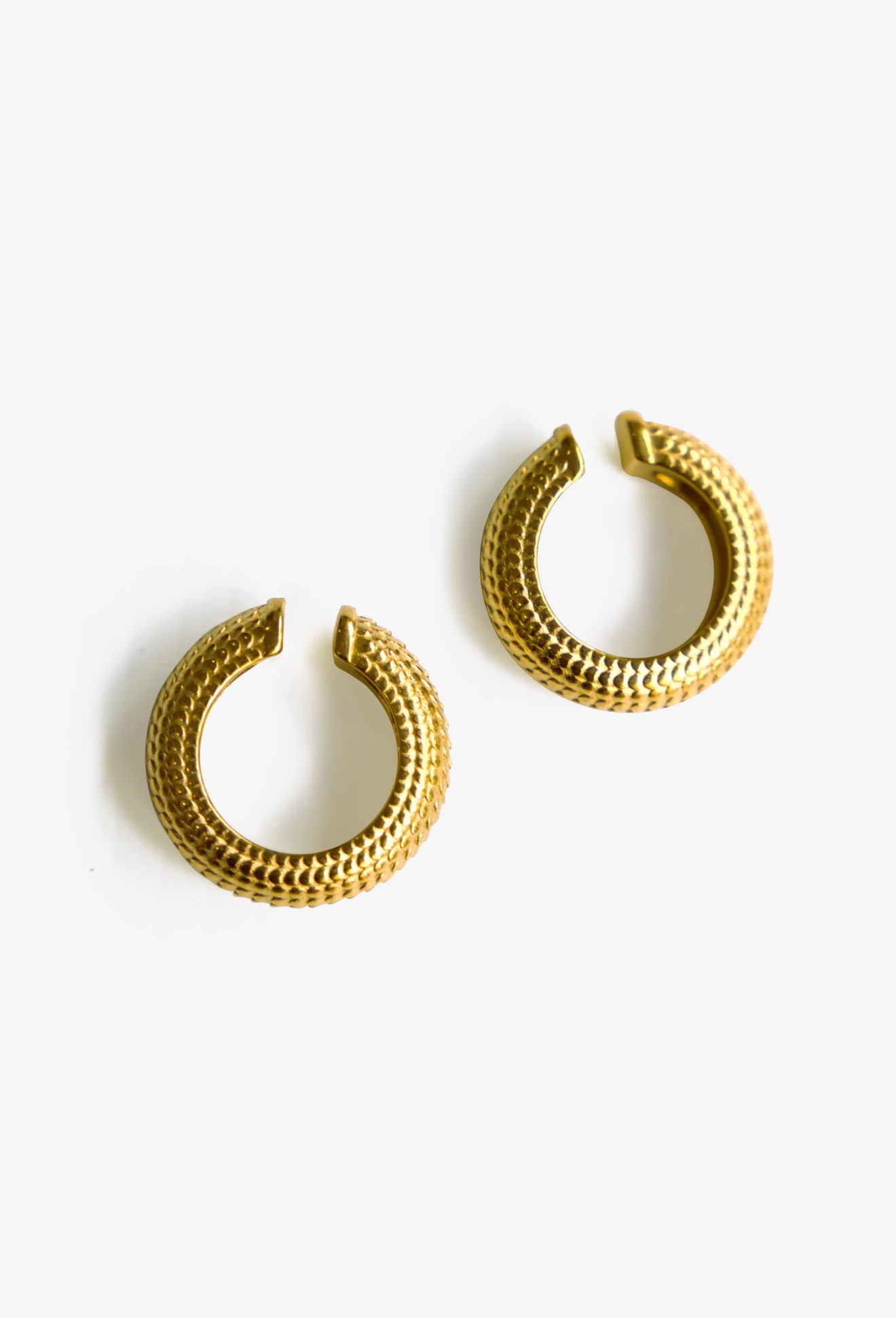 Bold Essence Chunky Ear Cuff