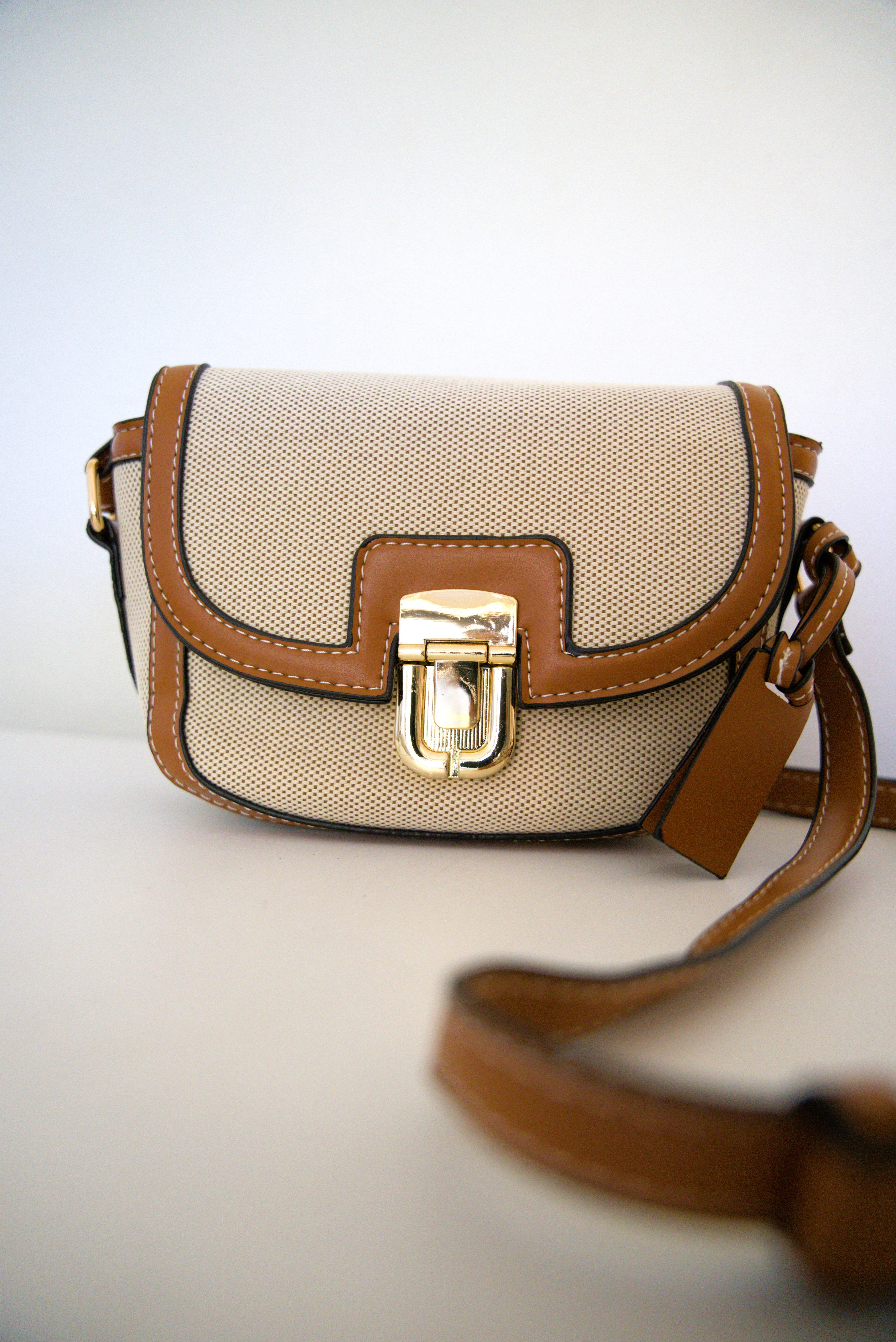 Classic Saddle Bag