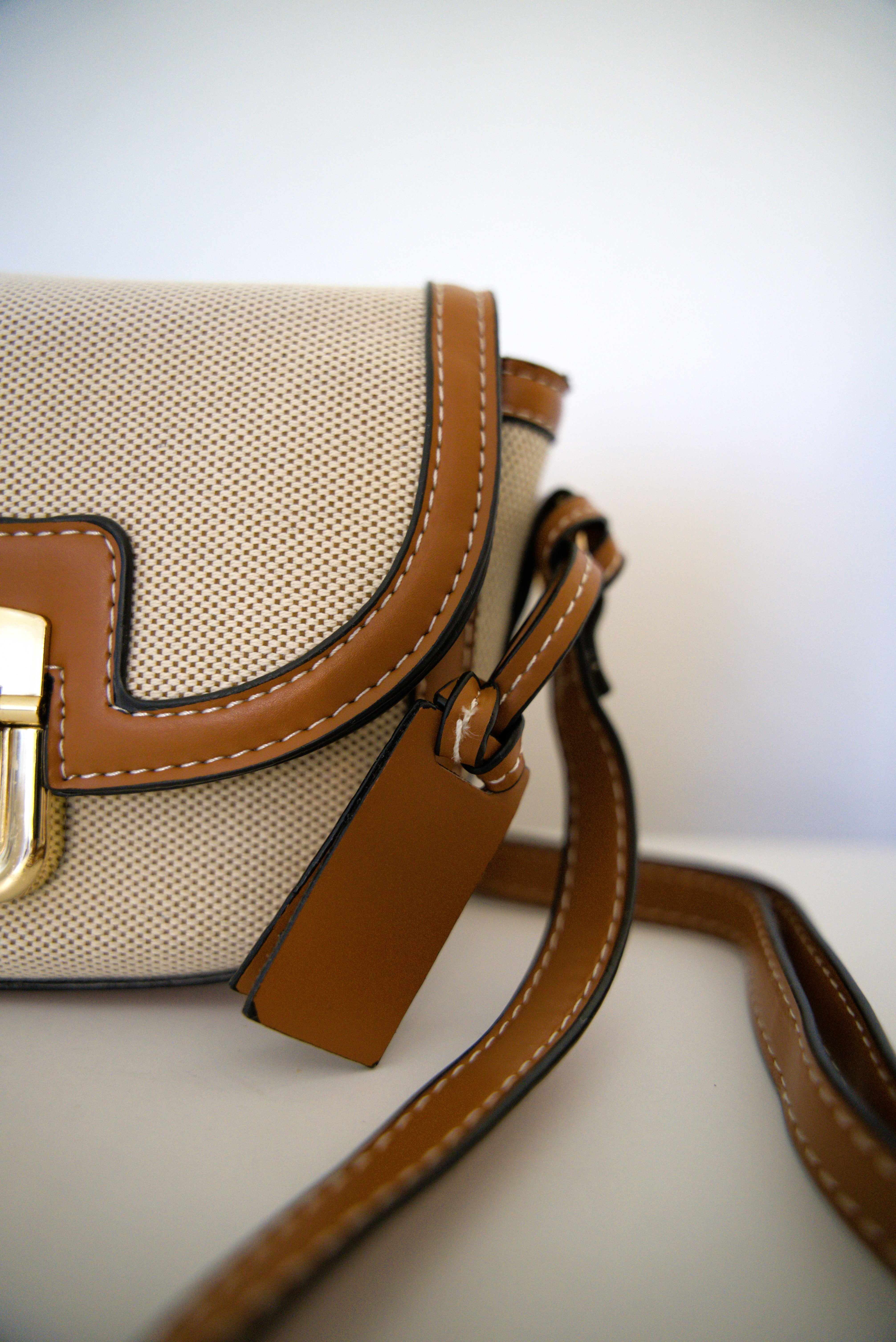 Classic Saddle Bag
