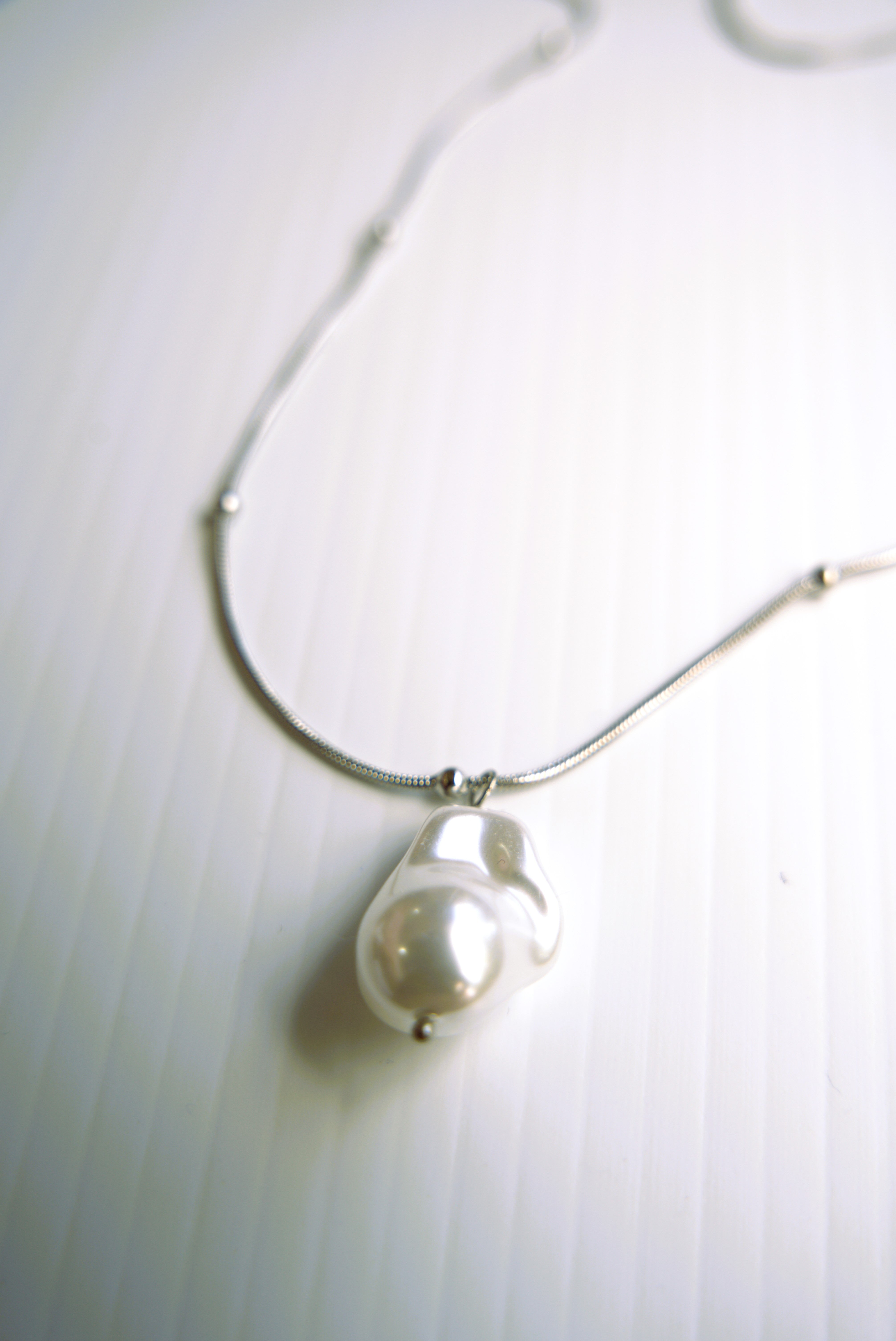 Majestic Pearl Pendant Necklace