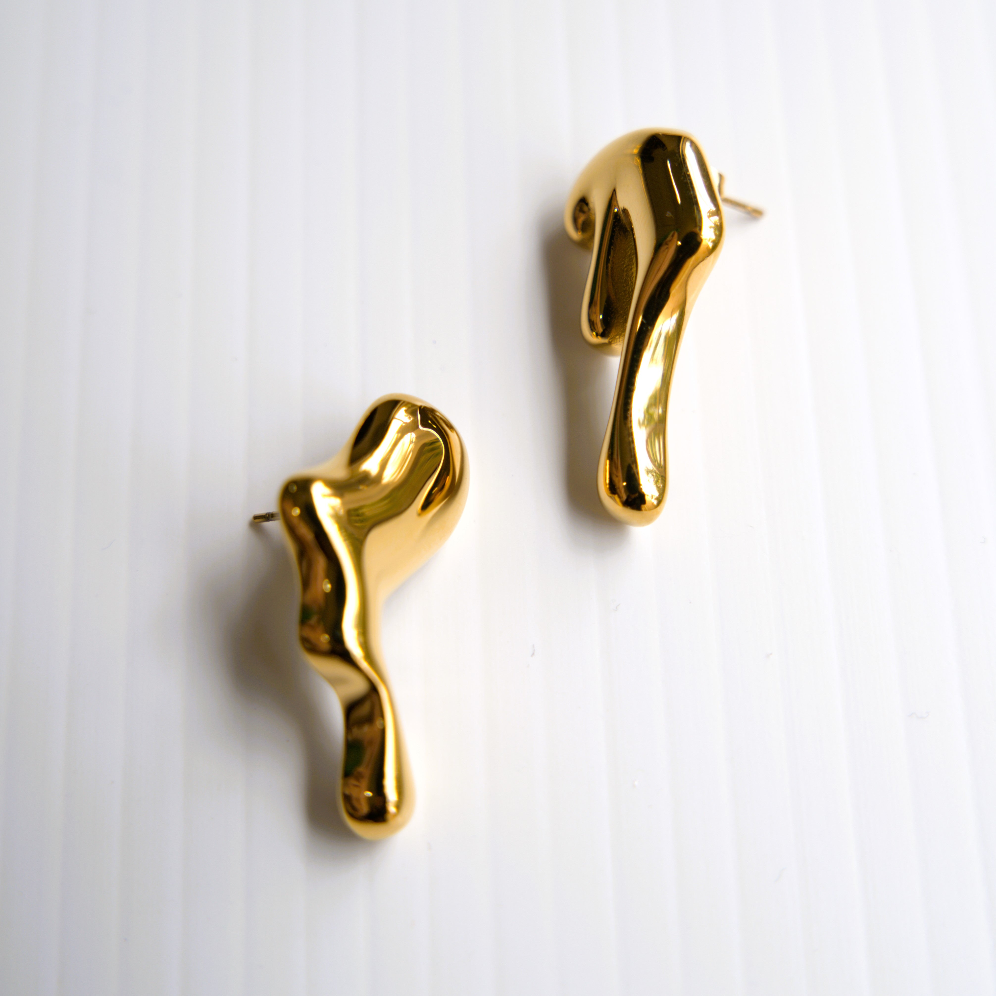 Golden Iridescence Irregular Drop Earrings