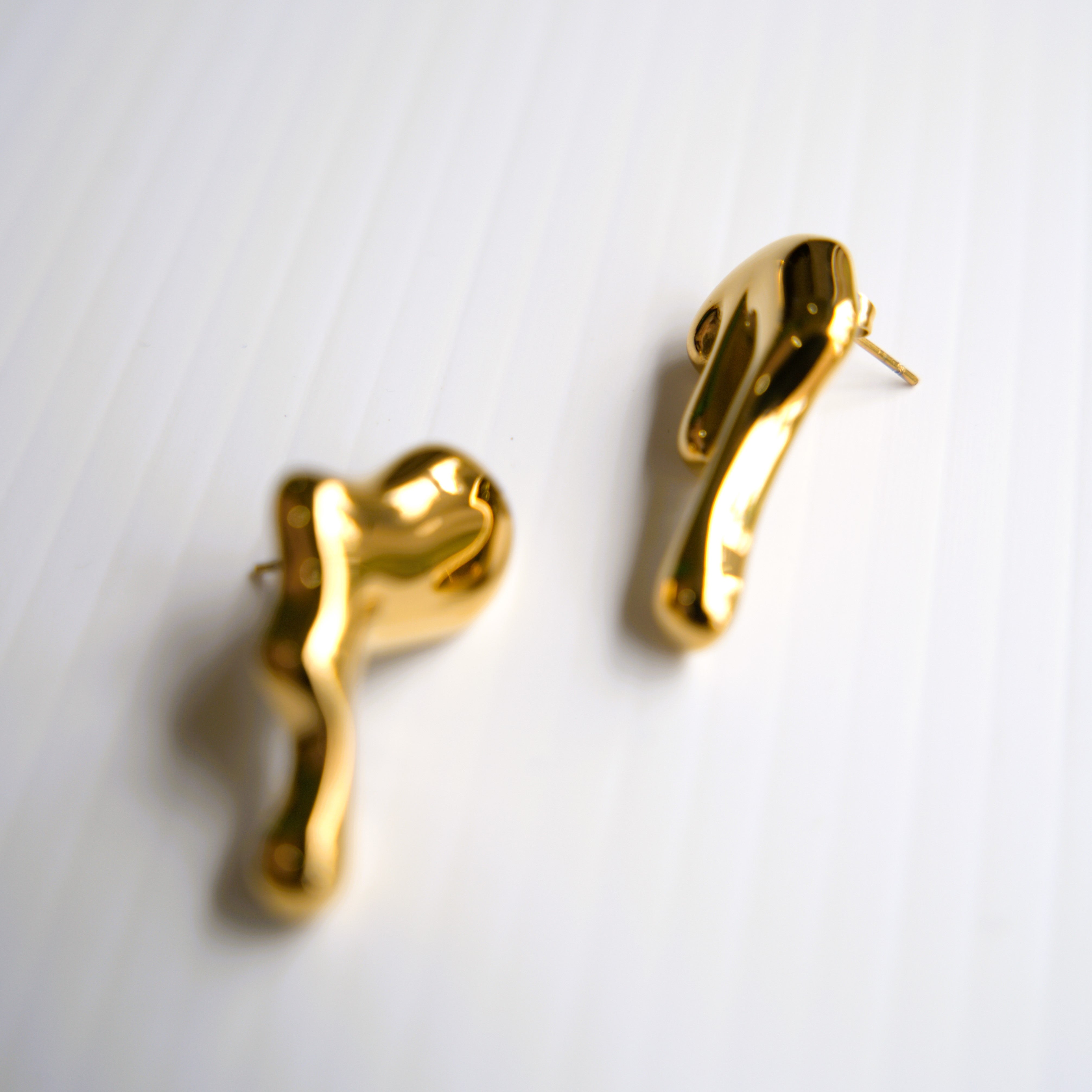 Golden Iridescence Irregular Drop Earrings