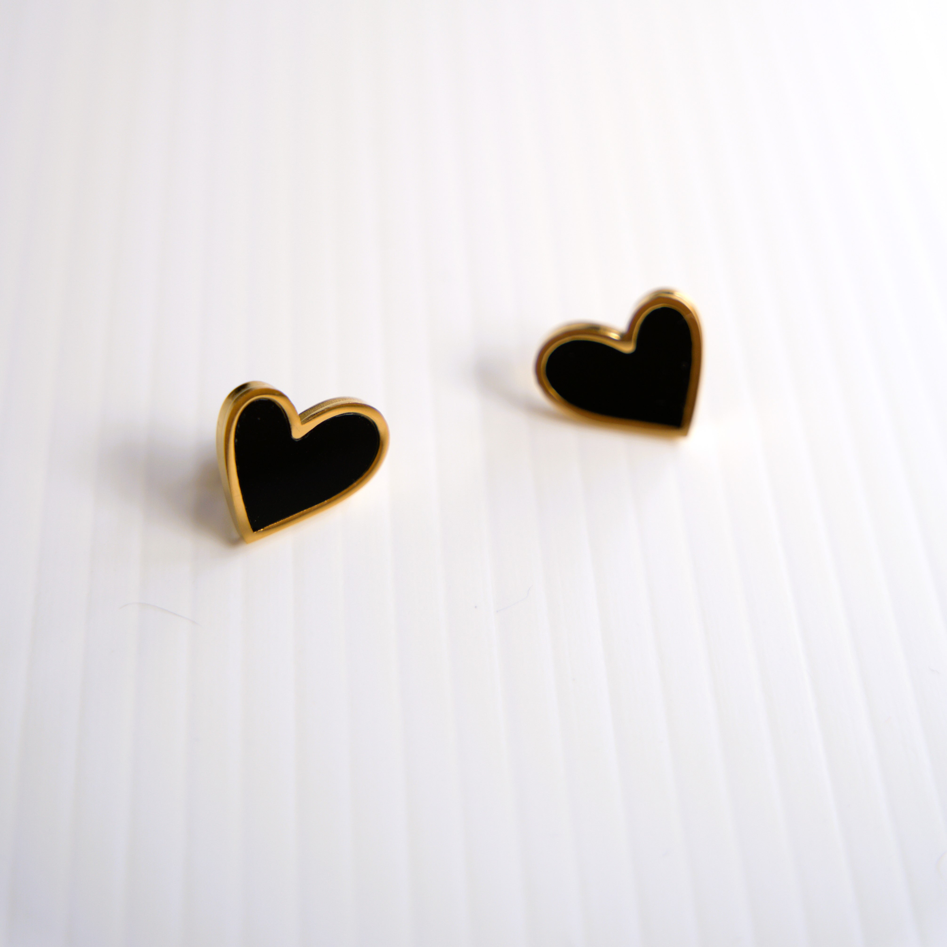 Noir Enchantment Heart Studs