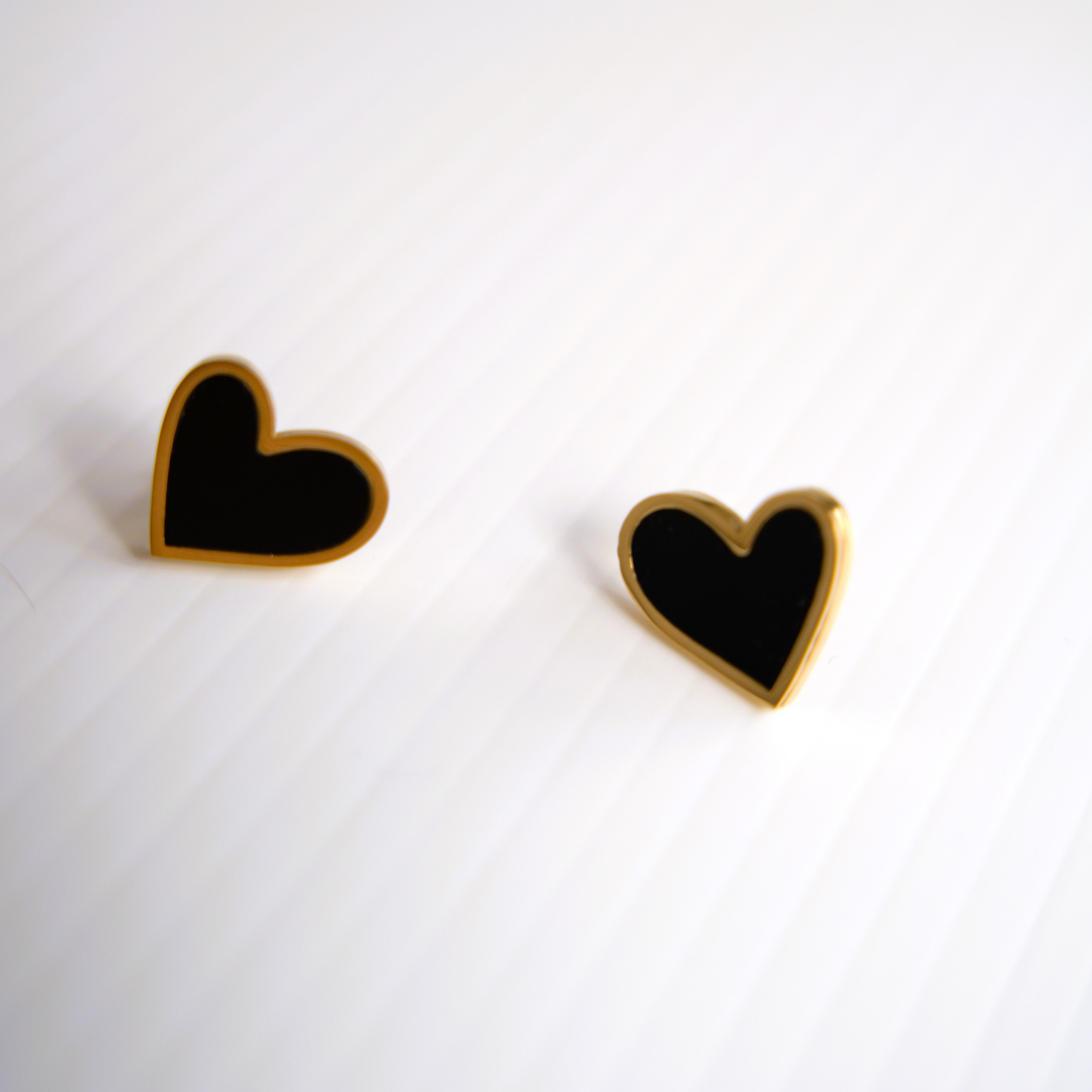 Noir Enchantment Heart Studs