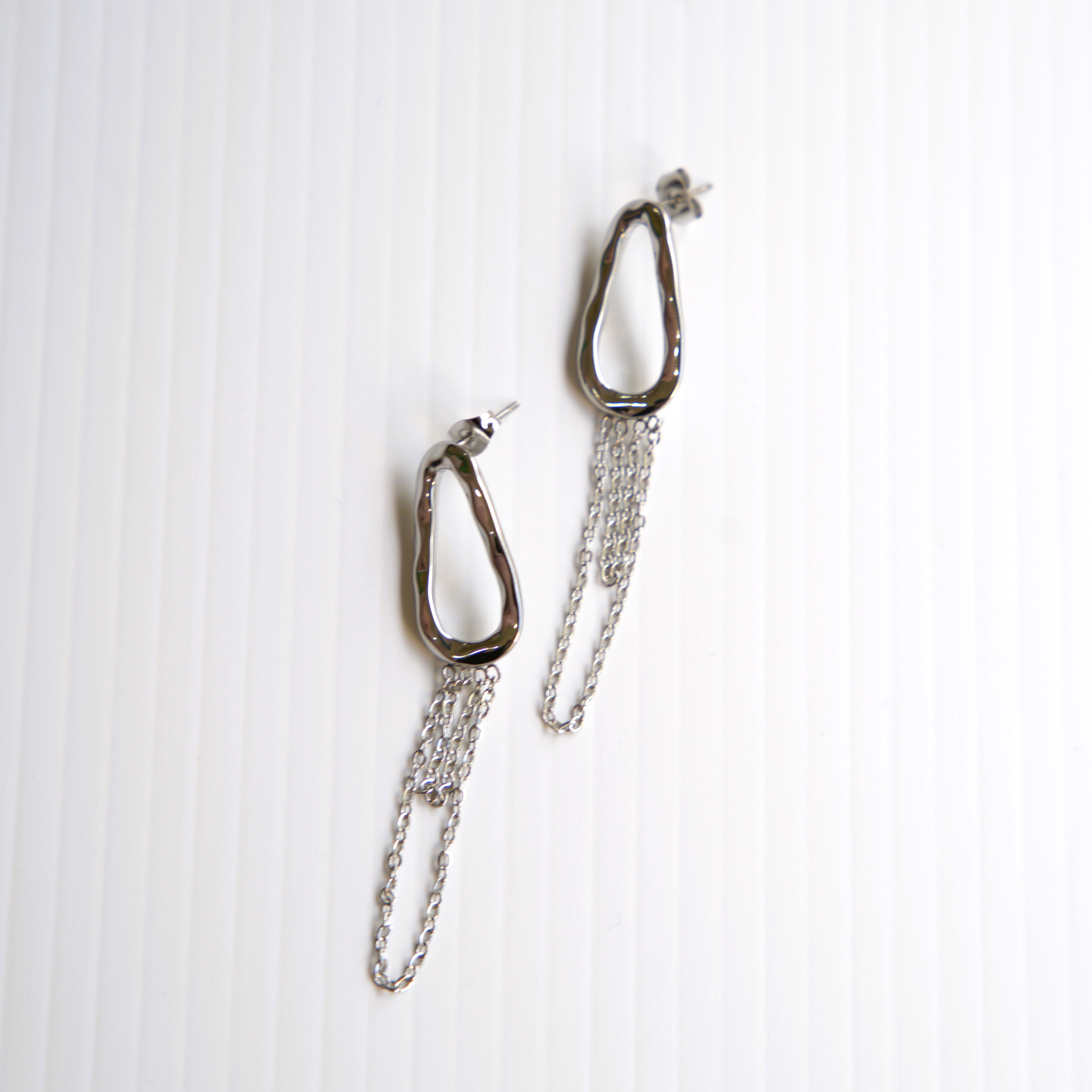 Golden Cascade O-Tassel Earrings