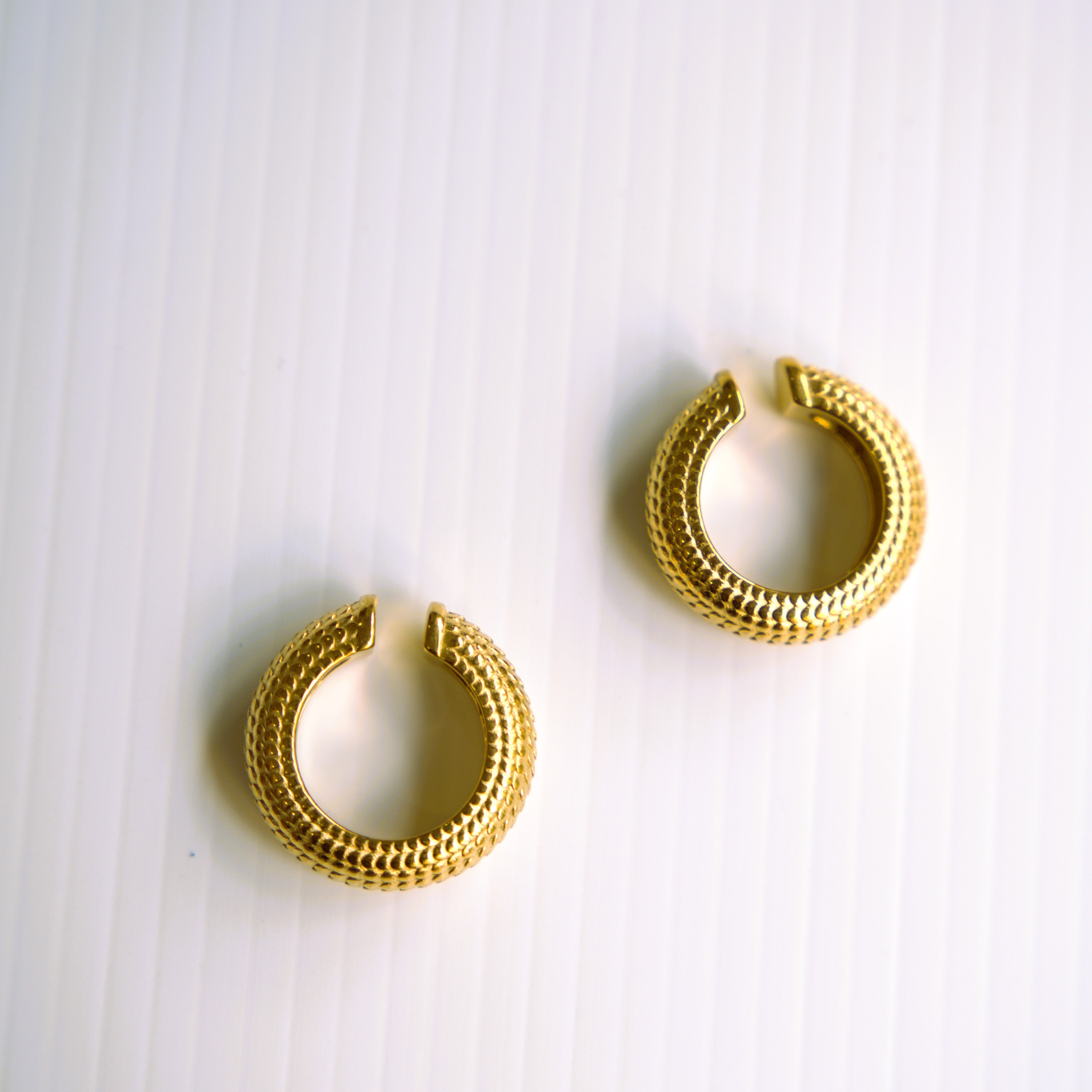 Bold Essence Chunky Ear Cuff