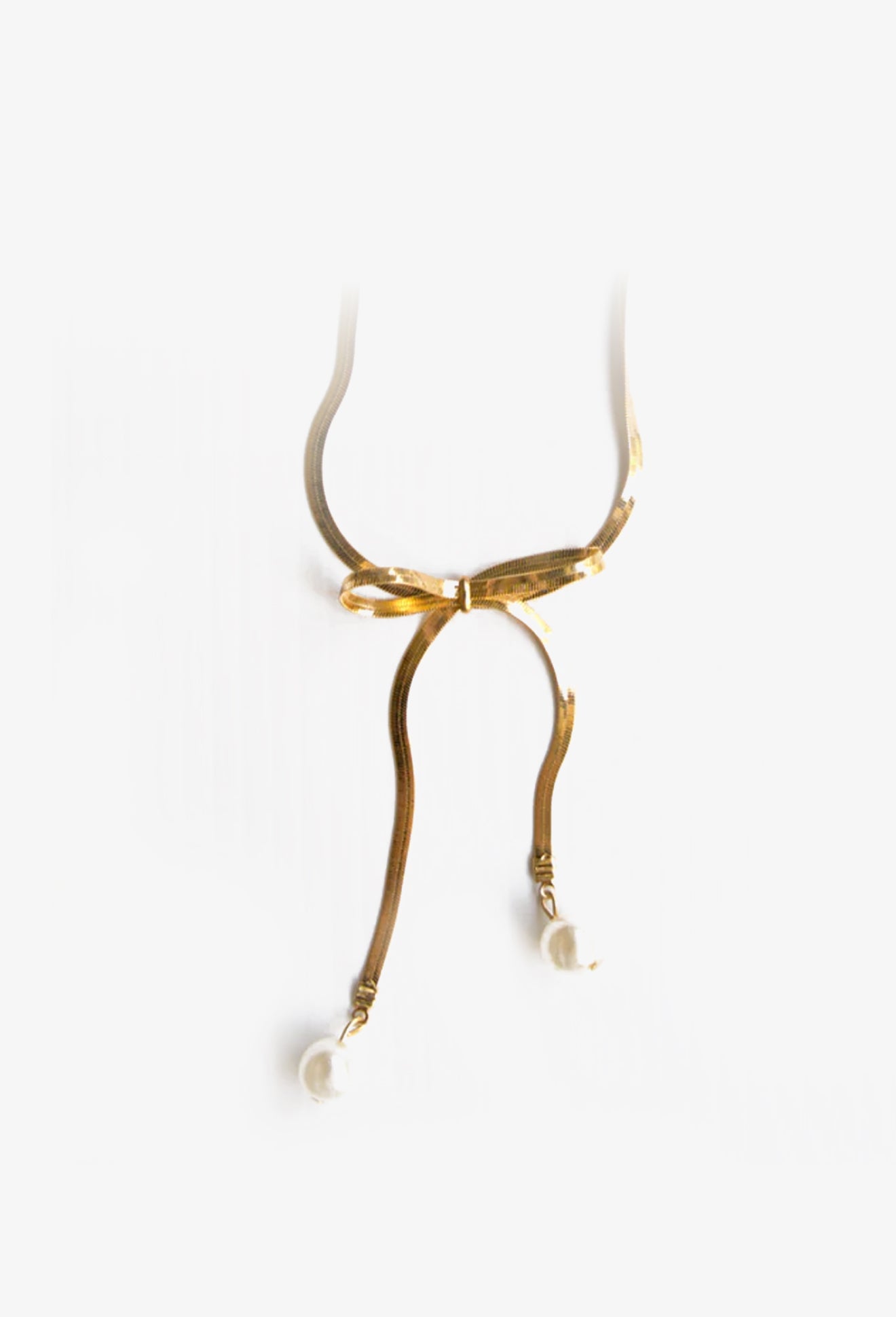 Elegance Bow Tie Pearl Necklace