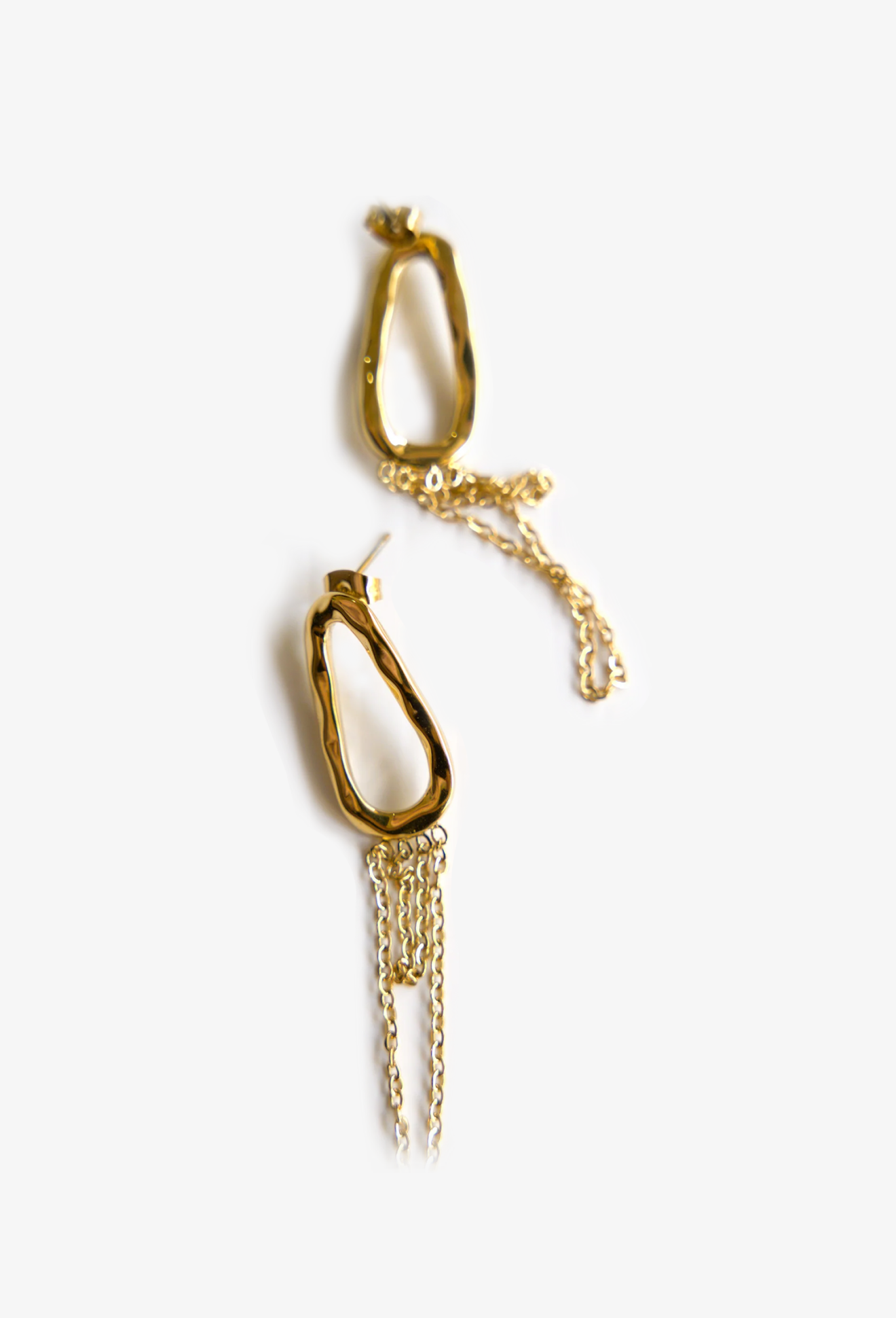 Golden Cascade O-Tassel Earrings