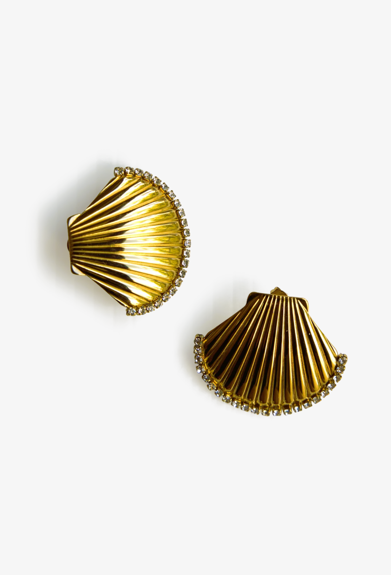 Radiant Scallop Stud Earrings